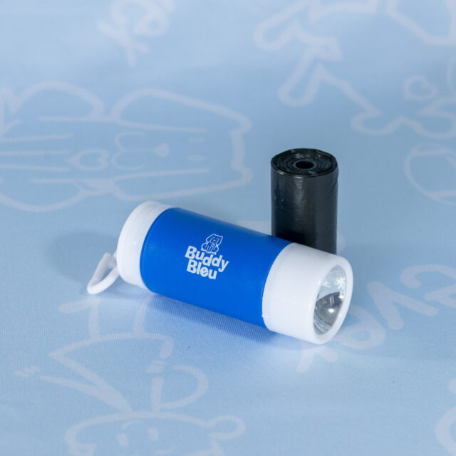 Buddy Bleu Dispeneser with Flashlight - Image 2