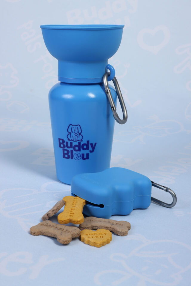 Buddy Bleu Flip Travel Water Bottle and Treat Dispenser Set - Image 3